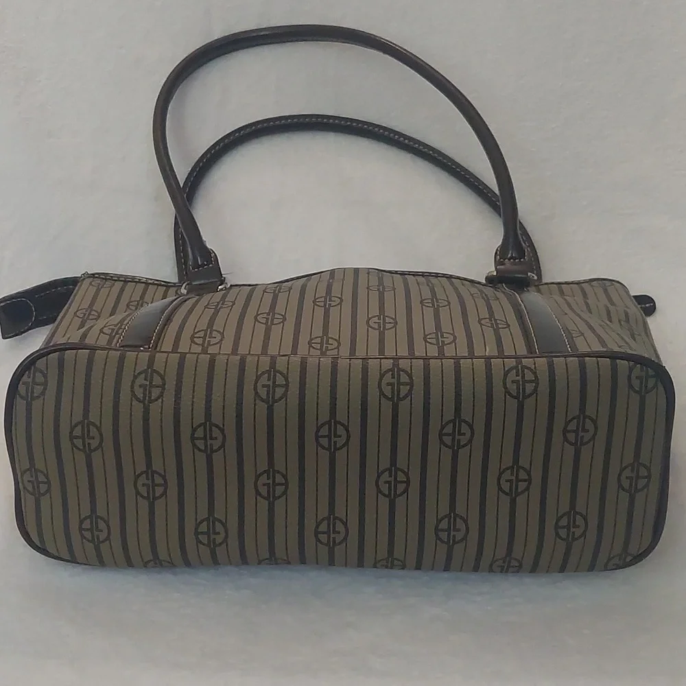 Giani Bernini Stripe Signature Small Tote Handbag in Khaki/Brown. - Picture 4 of 9